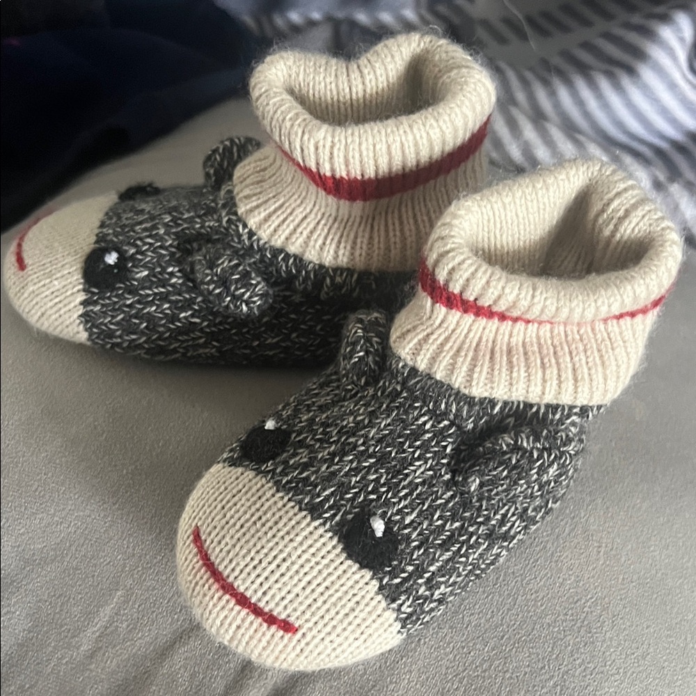 Roots Knit Animal Baby Booties in Gray and Cream